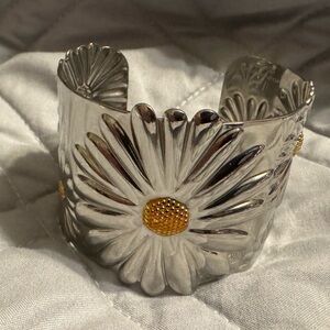 Silver Floral‎ Cuff Bracelet